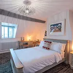 Palace Hill 3*